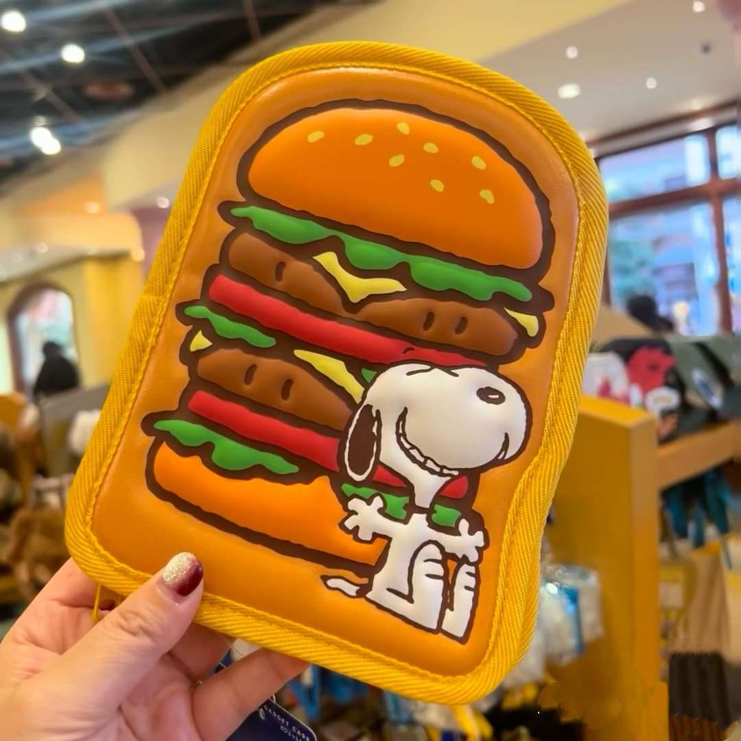 犬とハンバーガーの母子手帳ケース