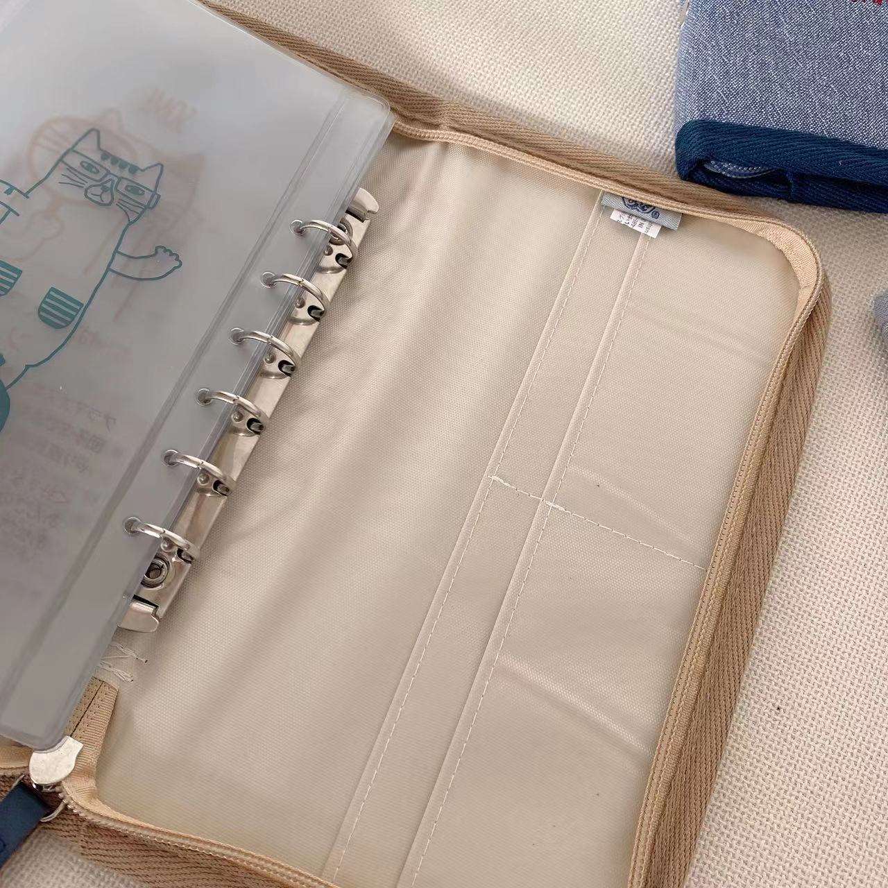  ネコ 刺繍入り母子手帳ケース