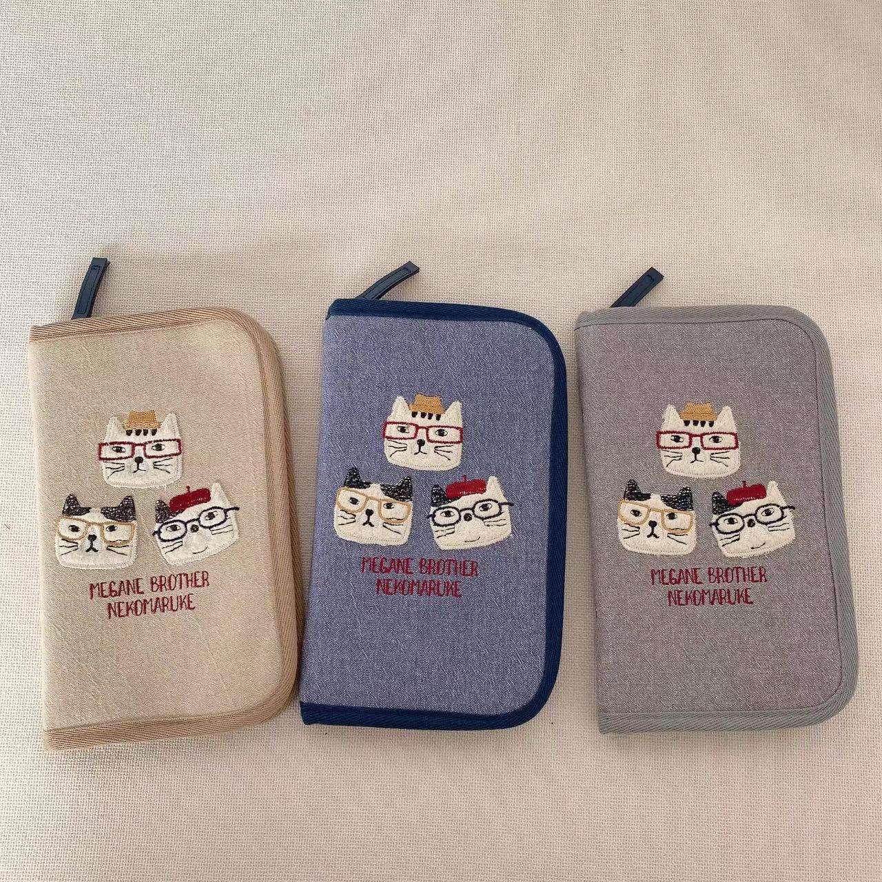 ネコ 刺繍入り母子手帳ケース
