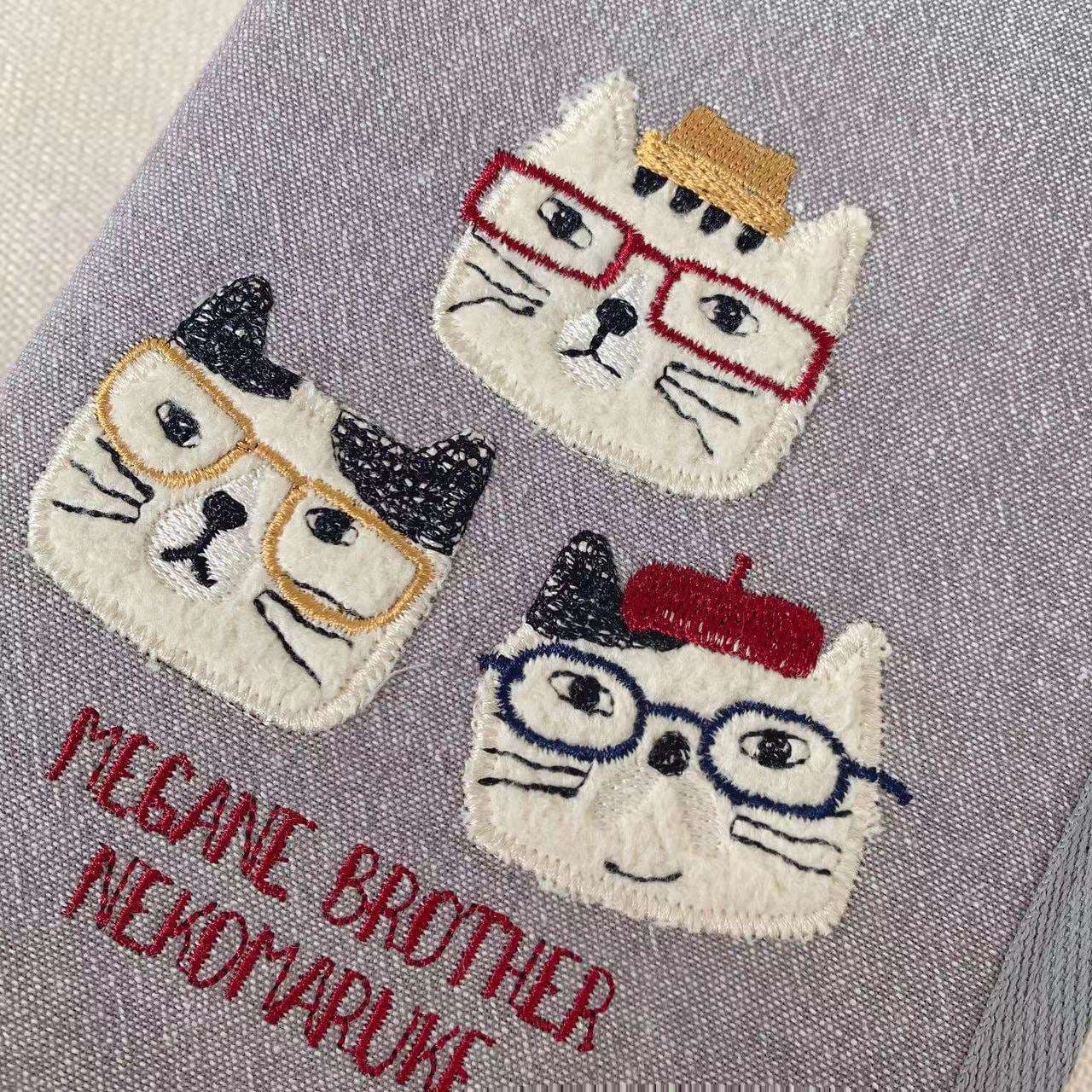  ネコ 刺繍入り母子手帳ケース